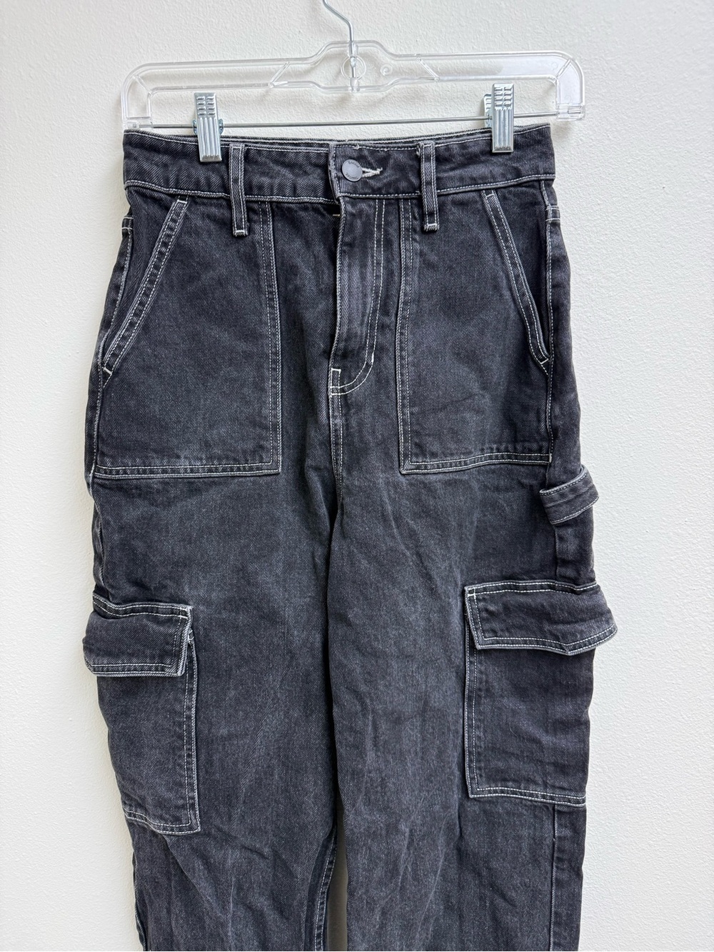 Social Tourist Women's Black Cargo Jeans with Utility Pockets